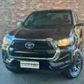 TOYOTA HILUX 2.8 D-4D TURBO DIESEL CD SRV 4X4 AUTOMÁTICO TOYOTA HILUX 2.8 D-4D TURBO DIESEL CD SRV 4X4 AUTOMÁTICO