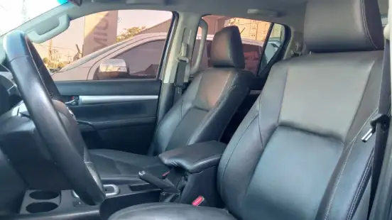 TOYOTA-HILUX-2022