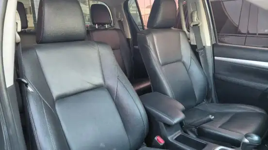 TOYOTA-HILUX-2022