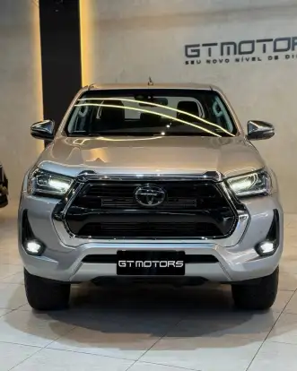 TOYOTA-HILUX-2.8 D-4D TURBO DIESEL CD SRX 4X4 AUTOMÁTICO TOYOTA-HILUX-2021