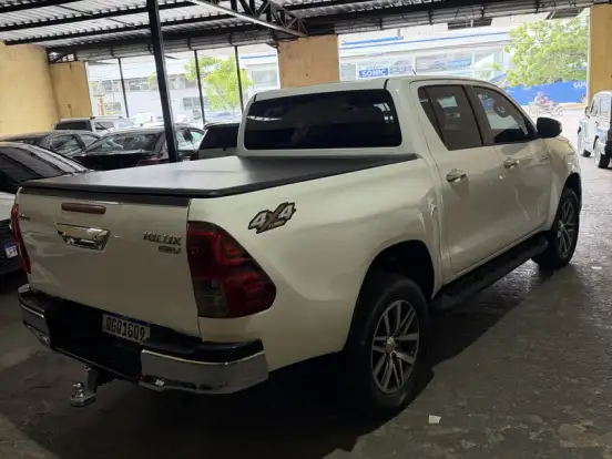 TOYOTA-HILUX-2.8 SRV 4X4 CD 16V DIESEL 4P AUTOMÁTICO TOYOTA-HILUX-2016