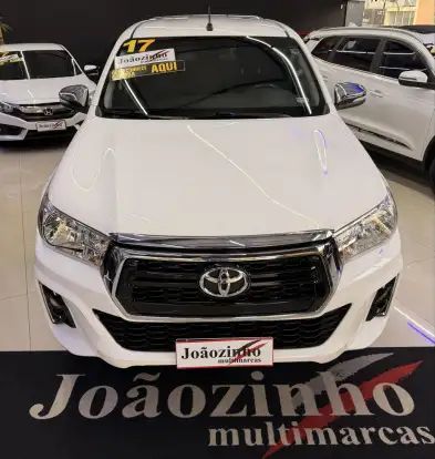 TOYOTA-HILUX-2016