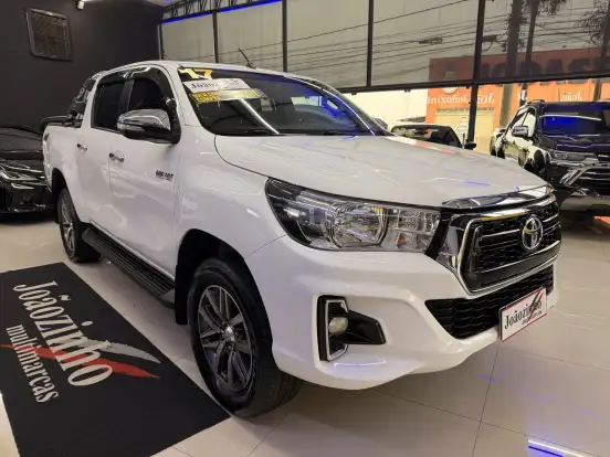 TOYOTA-HILUX-2016