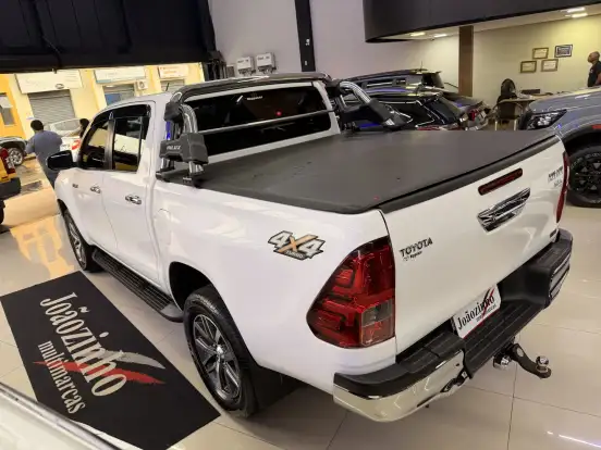 TOYOTA-HILUX-2.8 SRV 4X4 CD 16V DIESEL 4P AUTOMÁTICO TOYOTA-HILUX-2016