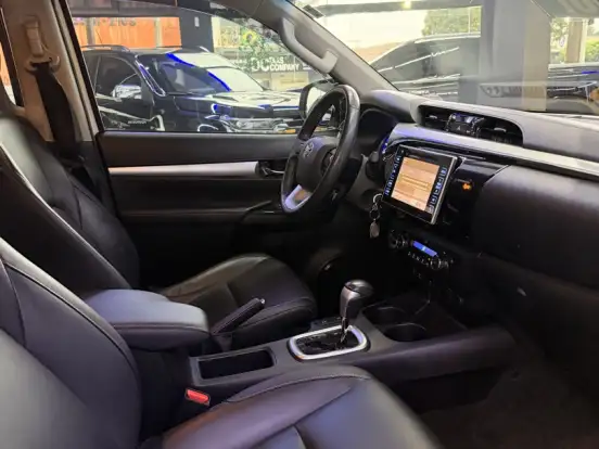 TOYOTA-HILUX-2.8 SRV 4X4 CD 16V DIESEL 4P AUTOMÁTICO TOYOTA-HILUX-2016