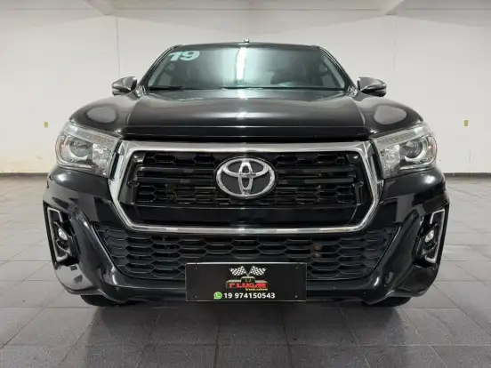 TOYOTA-HILUX-2018