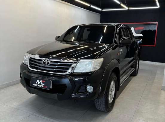 TOYOTA-HILUX-2.7 SR 4X2 CD 16V FLEX 4P AUTOMÁTICO TOYOTA-HILUX-2012