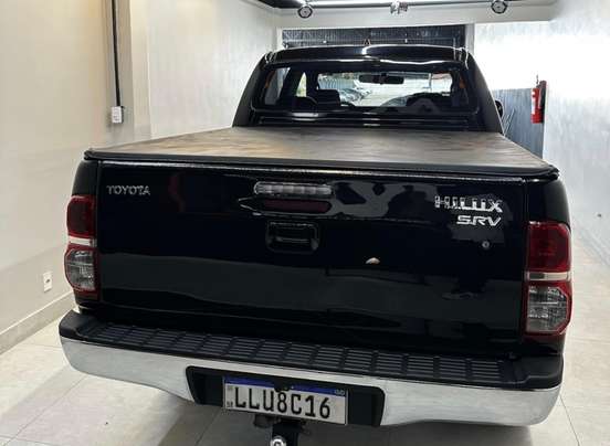 TOYOTA-HILUX-2012