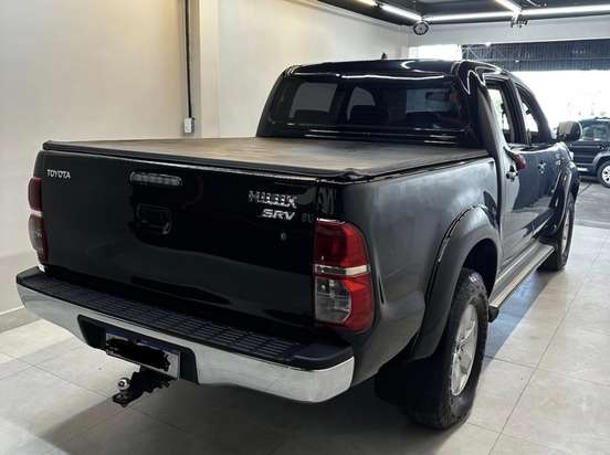 TOYOTA-HILUX-2012
