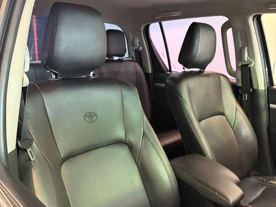 TOYOTA-HILUX-2.7 SR 4X2 CD 16V FLEX 4P AUTOMÁTICO TOYOTA-HILUX-2018