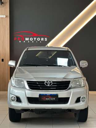 TOYOTA-HILUX-2.7 SR 4X2 CD 16V FLEX 4P AUTOMÁTICO TOYOTA-HILUX-2012