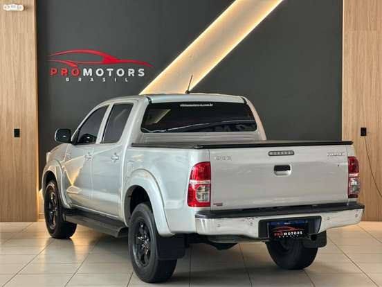 TOYOTA-HILUX-2.7 SR 4X2 CD 16V FLEX 4P AUTOMÁTICO TOYOTA-HILUX-2012