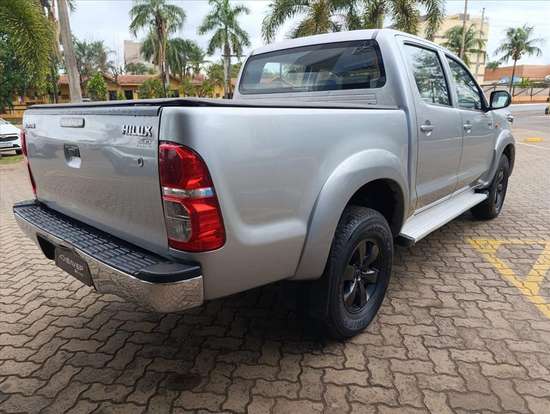 TOYOTA-HILUX-2.7 SR 4X2 CD 16V FLEX 4P AUTOMÁTICO TOYOTA-HILUX-2015