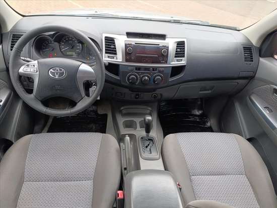 TOYOTA-HILUX-2.7 SR 4X2 CD 16V FLEX 4P AUTOMÁTICO TOYOTA-HILUX-2015