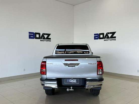 TOYOTA-HILUX-2.7 SR 4X2 CD 16V FLEX 4P AUTOMÁTICO TOYOTA-HILUX-2019