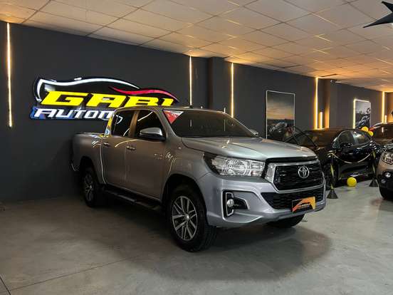 TOYOTA-HILUX-2.7 SRV 4X2 CD 16V FLEX 4P AUTOMÁTICO TOYOTA-HILUX-2018