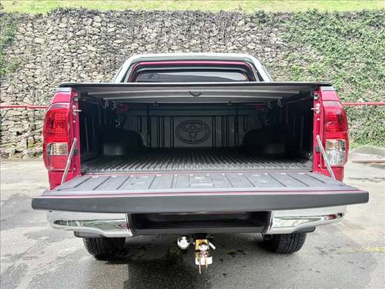 TOYOTA-HILUX-2021