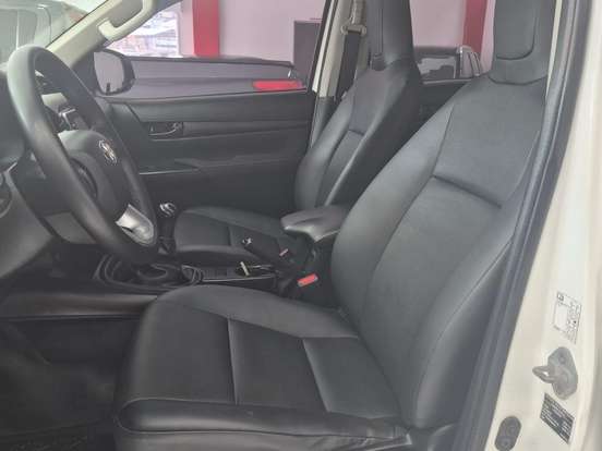 TOYOTA-HILUX-2.8 D-4D TURBO DIESEL CD POWER PACK 4X4 MANUAL TOYOTA-HILUX-2022