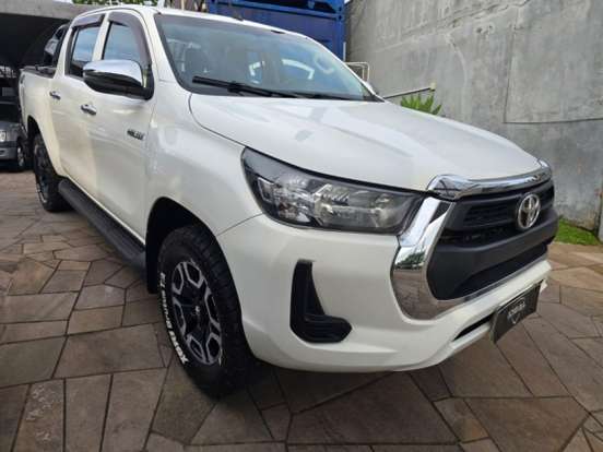 TOYOTA-HILUX-2.8 D-4D TURBO DIESEL CD POWER PACK 4X4 MANUAL TOYOTA-HILUX-2021