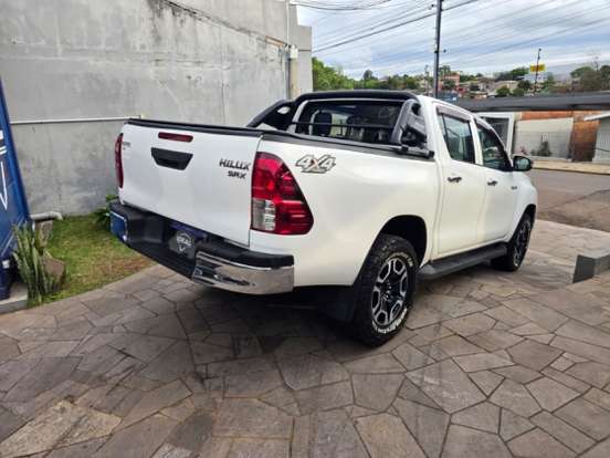 TOYOTA-HILUX-2.8 D-4D TURBO DIESEL CD POWER PACK 4X4 MANUAL TOYOTA-HILUX-2021