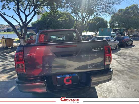 TOYOTA-HILUX-2.8 D-4D TURBO DIESEL CD POWER PACK 4X4 MANUAL TOYOTA-HILUX-2023