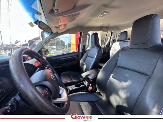 TOYOTA-HILUX-2.8 D-4D TURBO DIESEL CD POWER PACK 4X4 MANUAL TOYOTA-HILUX-2023