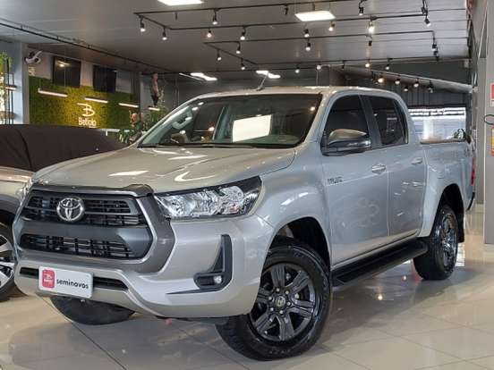 TOYOTA-HILUX-2025