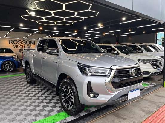 TOYOTA-HILUX-2020