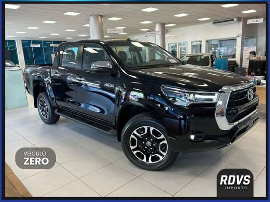 TOYOTA-HILUX-2.8 D-4D TURBO DIESEL CD SRX 4X4 AUTOMÁTICO TOYOTA-HILUX-2026