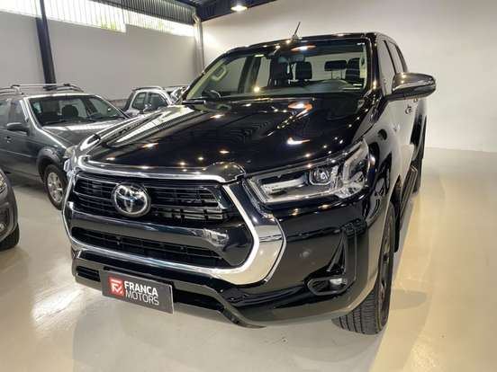 TOYOTA-HILUX-2.8 D-4D TURBO DIESEL CD SRX 4X4 AUTOMÁTICO TOYOTA-HILUX-2021