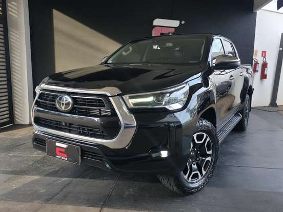 TOYOTA-HILUX-2022