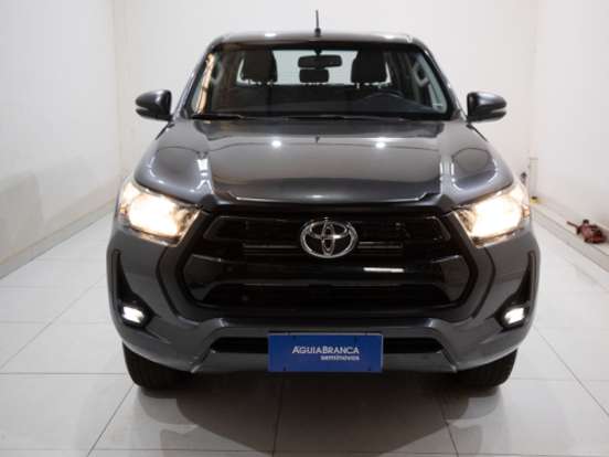 TOYOTA-HILUX-2.8 D-4D TURBO DIESEL CD SRX 4X4 AUTOMÁTICO TOYOTA-HILUX-2023