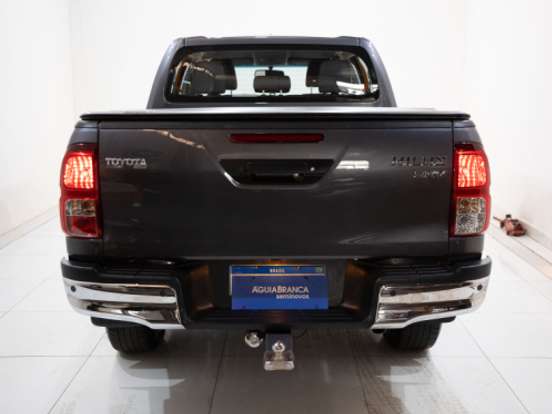 TOYOTA-HILUX-2.8 D-4D TURBO DIESEL CD SRX 4X4 AUTOMÁTICO TOYOTA-HILUX-2023