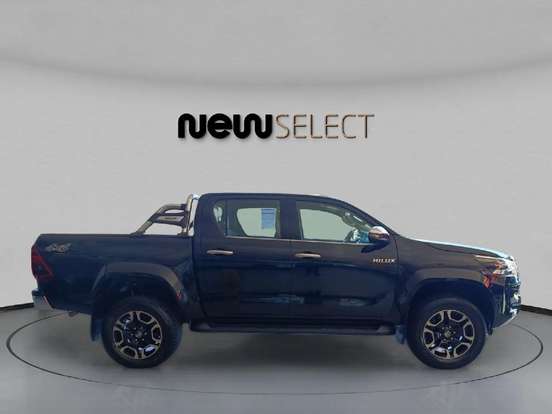 TOYOTA-HILUX-2.8 D-4D TURBO DIESEL CD SRX PLUS 4X4 AUTOMÁTICO TOYOTA-HILUX-2024