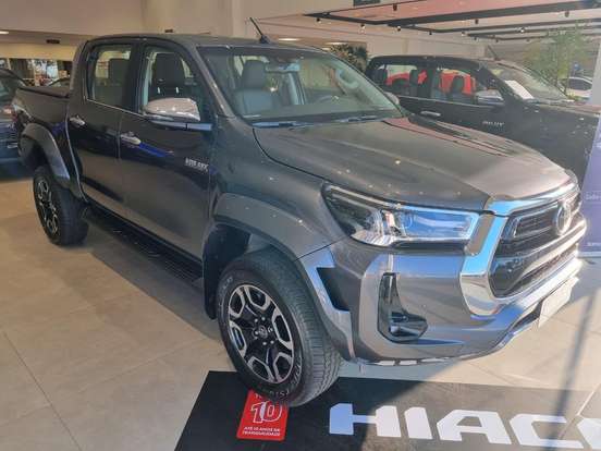 TOYOTA-HILUX-2026