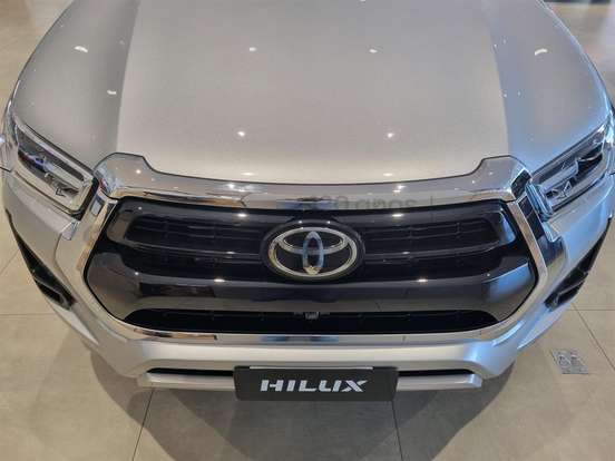 TOYOTA-HILUX-2026