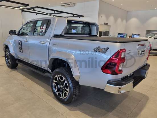 TOYOTA-HILUX-2026