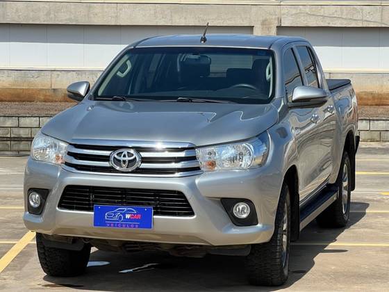 TOYOTA HILUX 2.8 NARROW 4X4 CD 16V DIESEL 4P MANUAL
