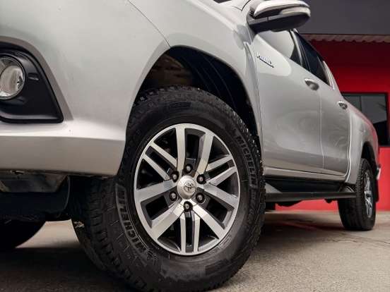 TOYOTA-HILUX-2.8 SRV 4X4 CD 16V DIESEL 4P AUTOMÁTICO TOYOTA-HILUX-2017