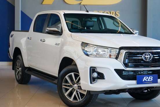 TOYOTA-HILUX-2019