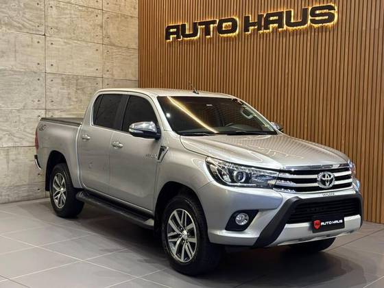 TOYOTA HILUX 2.8 SRX 4X4 CD 16V DIESEL 4P AUTOMÁTICO