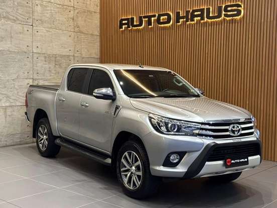 TOYOTA-HILUX-2.8 SRX 4X4 CD 16V DIESEL 4P AUTOMÁTICO TOYOTA-HILUX-2017
