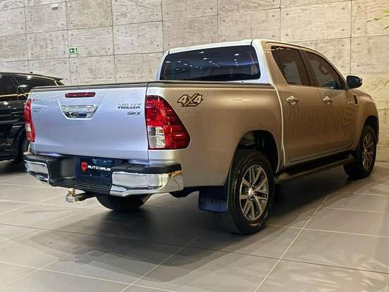 TOYOTA-HILUX-2.8 SRX 4X4 CD 16V DIESEL 4P AUTOMÁTICO TOYOTA-HILUX-2017