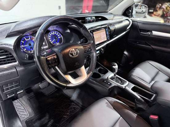 TOYOTA-HILUX-2.8 SRX 4X4 CD 16V DIESEL 4P AUTOMÁTICO TOYOTA-HILUX-2018