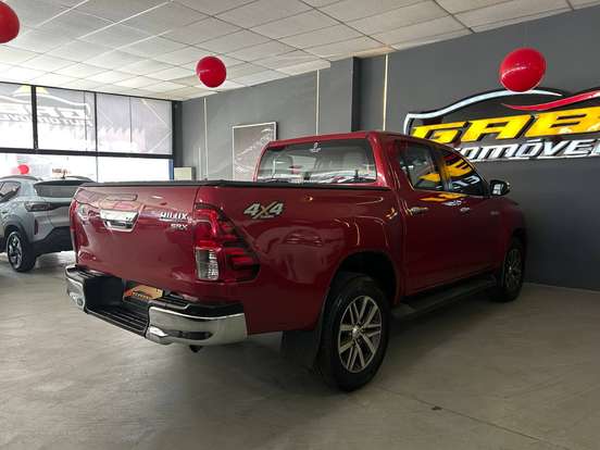 TOYOTA-HILUX-2016