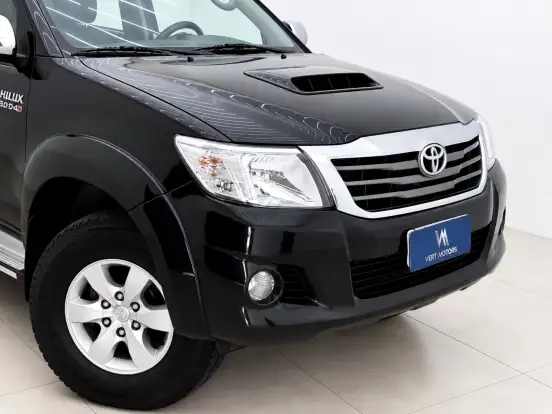 TOYOTA-HILUX-3.0 SRV 4X4 CD 16V TURBO INTERCOOLER DIESEL 4P AUTOMÁTICO TOYOTA-HILUX-2013