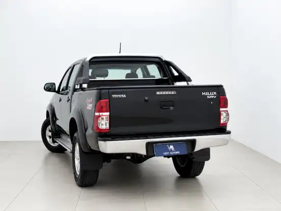 TOYOTA-HILUX-2013