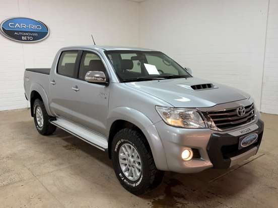 TOYOTA-HILUX-3.0 SRV 4X4 CD 16V TURBO INTERCOOLER DIESEL 4P AUTOMÁTICO TOYOTA-HILUX-2015