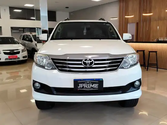 TOYOTA-HILUX SW4-2.7 SR 4X2 16V FLEX 4P AUTOMÁTICO TOYOTA-HILUX SW4-2014