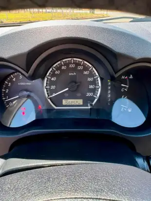 TOYOTA-HILUX SW4-2015
